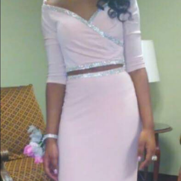 Prom dress - Picture 2 of 3